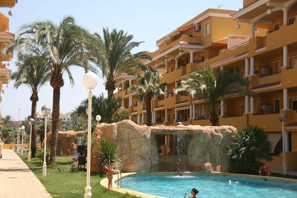 Holiday Home Swimming Pool
