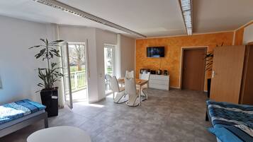 4 Schlafzimmer, kostenloses WLAN, Bettwäsche