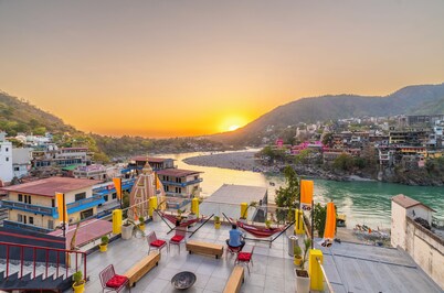 The Hosteller Rishikesh, Ganges
