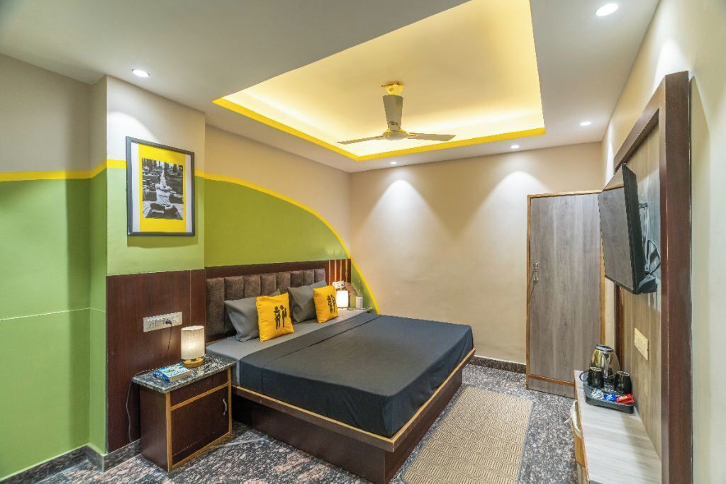 Standard Double Room | Free WiFi, bed sheets