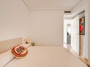 2 bedrooms - Denia Beachside Apartment (Denia)