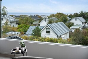 Interior - A stylish house 100 meters from the beach with sea views. (Hallands län)