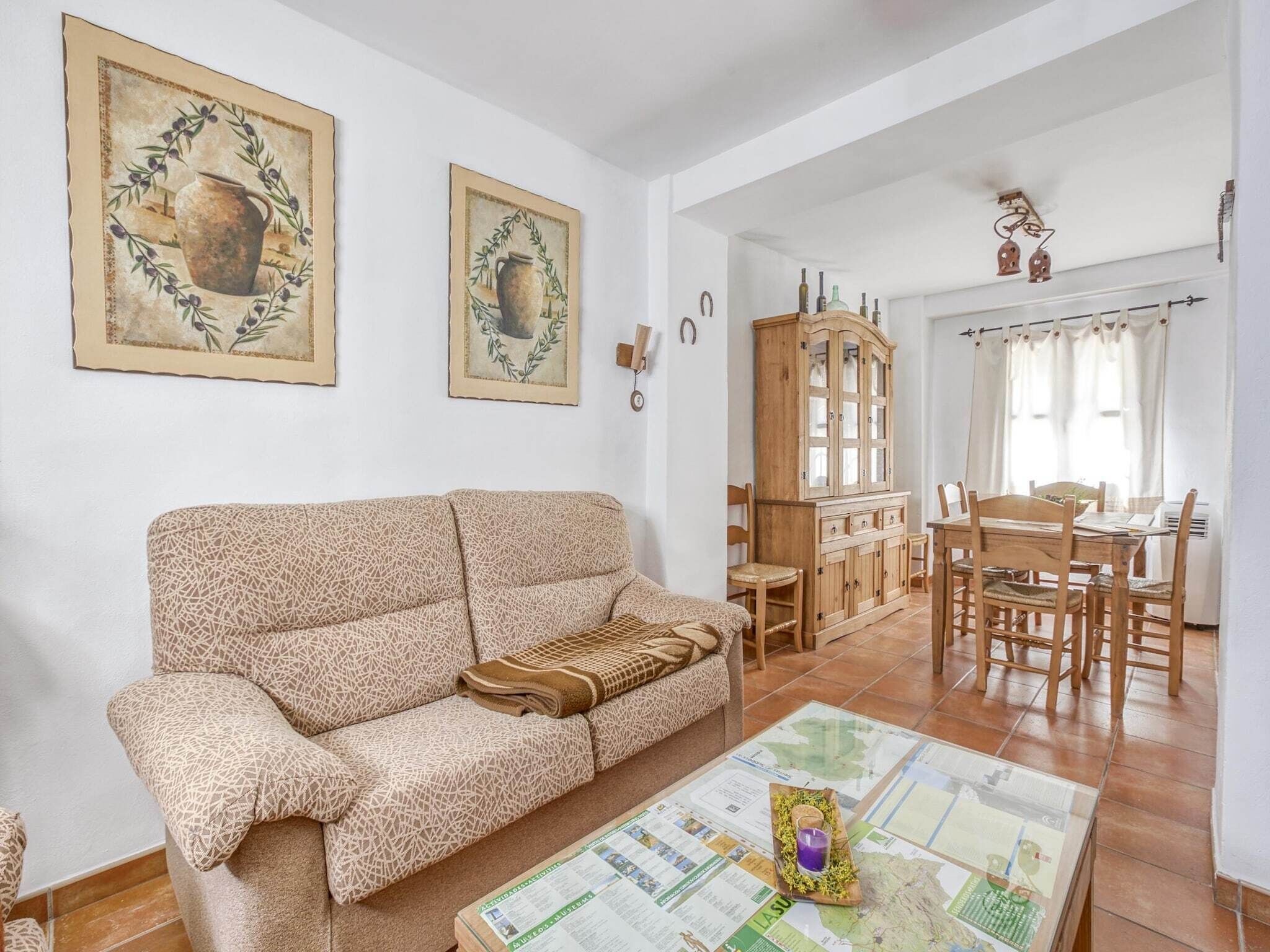 TV, caminetto, lettore DVD