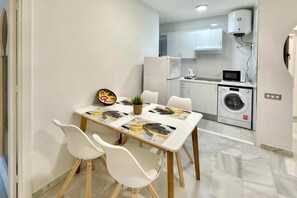 Dining - Apartment in Roquetas near the Beach (Roquetas de Mar)
