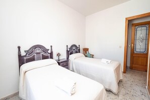 3 chambres, draps fournis