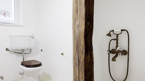 Shower, hair dryer, towels - House sound of nature by Villas Guide (Bribir)