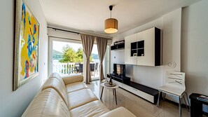 TV - Villa Soldo by Villas Guide (Hodilje)