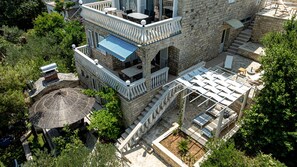 Outdoor dining - Villa Soldo by Villas Guide (Hodilje)