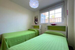 2 Schlafzimmer, Bügeleisen/Bügelbrett, Internetzugang