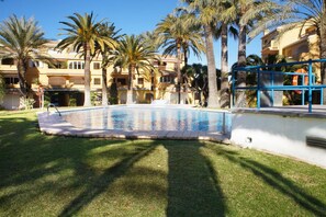 Pool - Holiday Home in Dénia near Beaches (Denia)