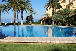 Pool - Holiday Home in Dénia near Beaches (Denia)