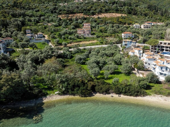 靠近海滩、4 间海滩酒吧