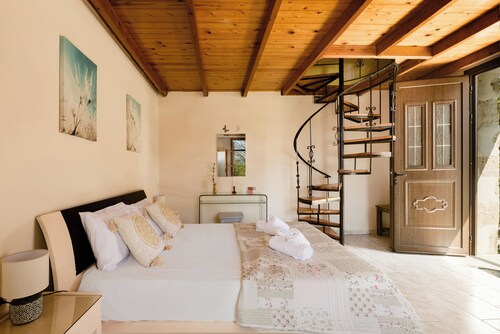 Platanos Stone House II With Private Pool