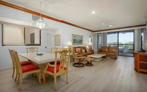 Living area - Waikoloa Fairways A207 Golf Ocean View 2B/2B (Waikoloa Village)