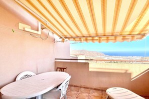 Outdoor dining - Romantic apartment with private terrace (La Envía)