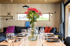 Dining - Ti Koat Don, new wooden house 5 minutes walk from the beach (Cléder)