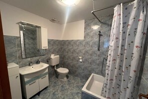 Douche, séchoir à cheveux