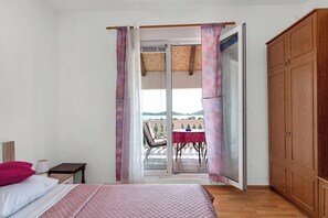 2 bedrooms - Apartment in Tribunj near Adriatic Sea (Tribunj)