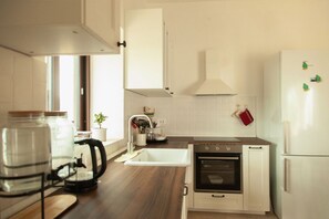 Réfrigérateur, four, plaque de cuisson, lave-vaisselle