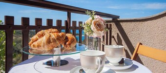 Scenic holiday apartment in Primošten