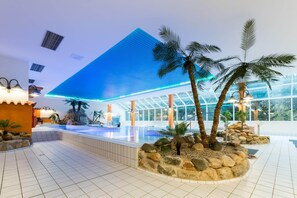 Appartement Classique, 2 chambres | Piscine | Piscine couverte, piscine extérieure