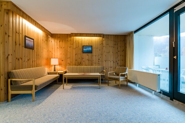 Classic Apartment, 2 Bedrooms | Living room - Appartement im Panoramic Hotel Bad Lauterberg (Bad Lauterberg)