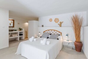 5 chambres, lit parapluie, Wi-Fi gratuit, draps fournis