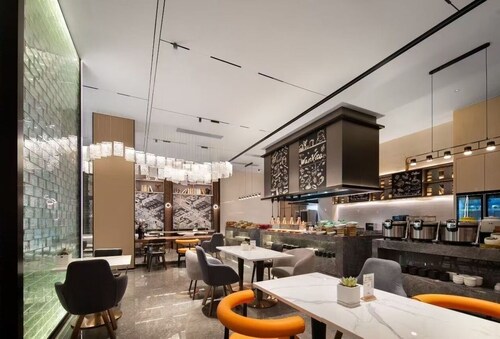 Linfen Wanda Yuehua Hotel