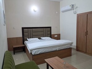 Phòng Deluxe, ban công | Truy cập Internet không dây miễn phí 