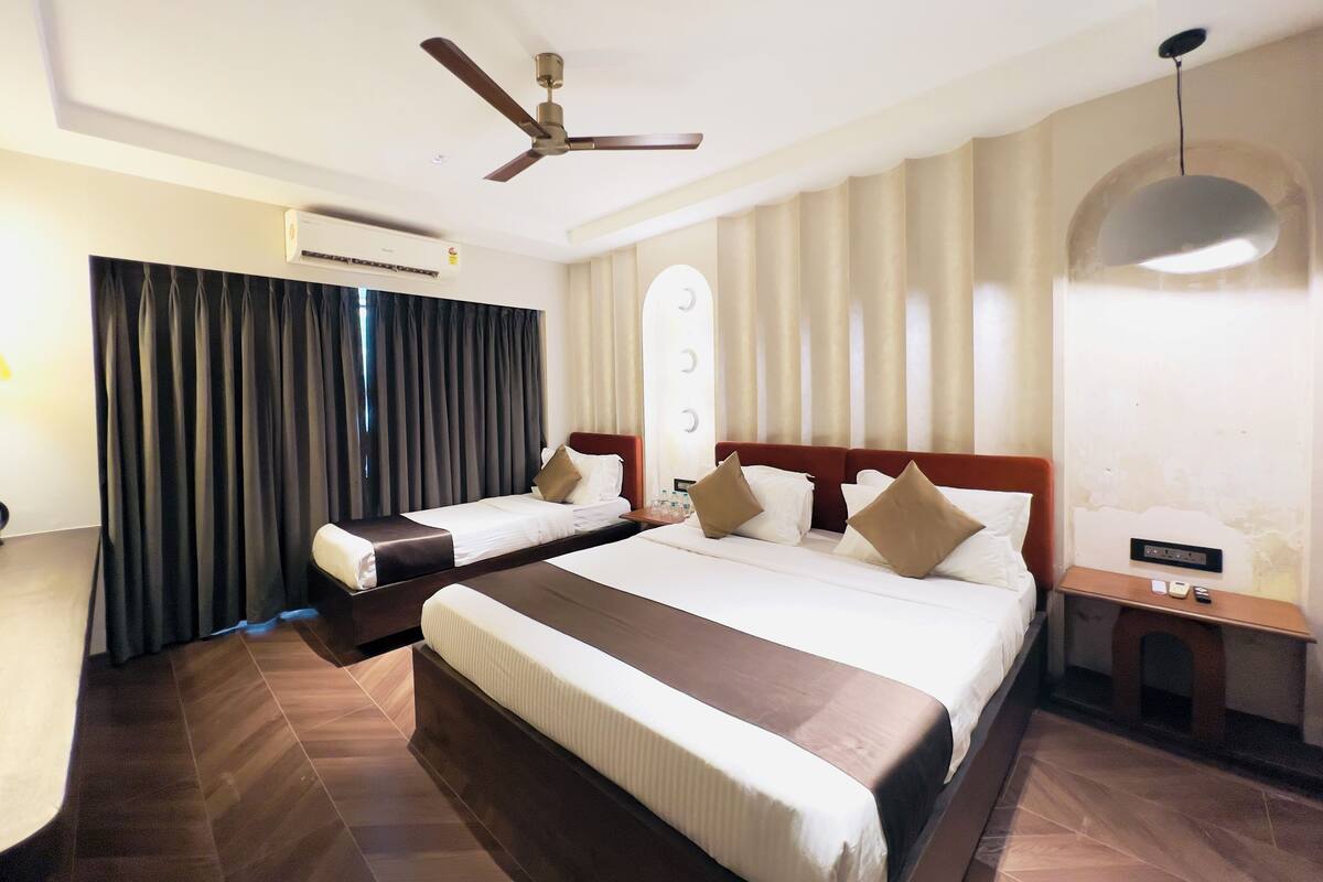 Super Deluxe Triple Room