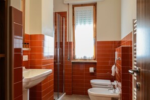 Shower, hair dryer - Apartment in Pietra Ligure (Pietra Ligure)