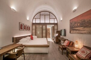 Featured Room - Lake-View, Courtyard-View (Ondol) | Down comforters, in-room safe, free cribs/infant beds, free WiFi