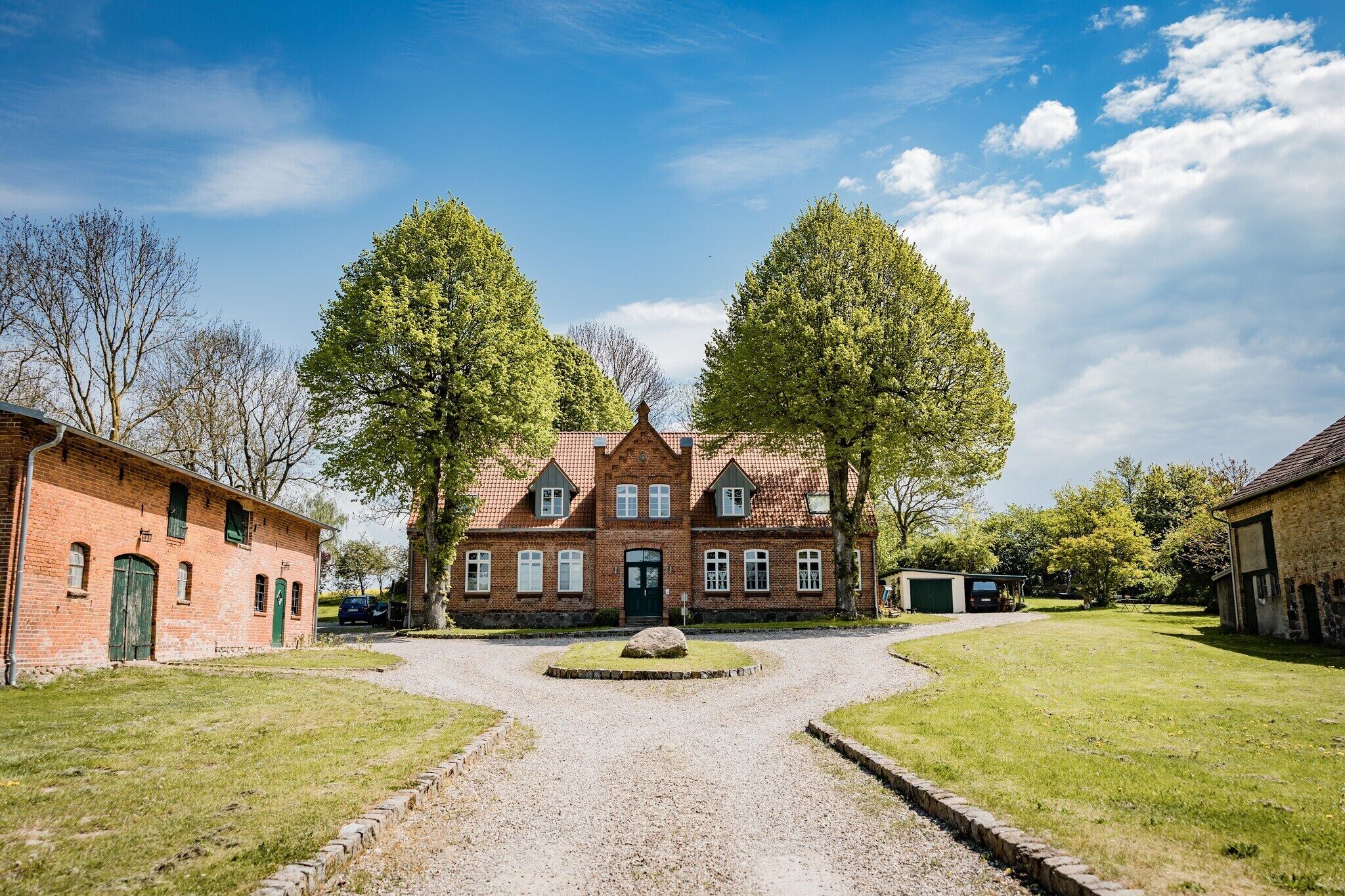 Außenseite Ferienhaus [Sommer]