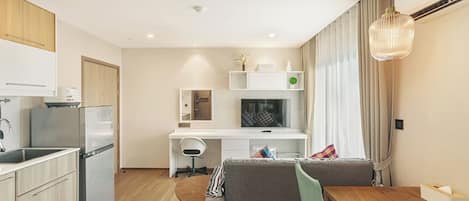 Standard Apartment, Balcony, Partial Sea View