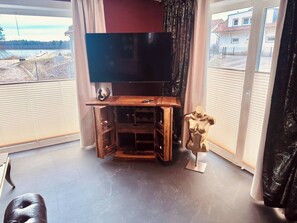 Apartment, 1 Bedroom, Accessible, Garden View | Room amenity