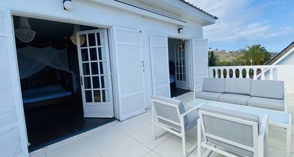 Villa Mahé avec piscine et vue mer