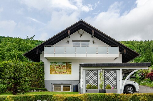 Holiday Home 'Am Rehwinkel' with Balcony and Wi-Fi