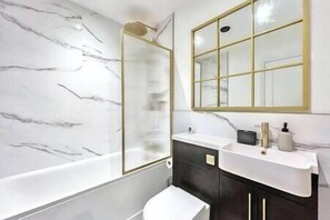 Shower, towels