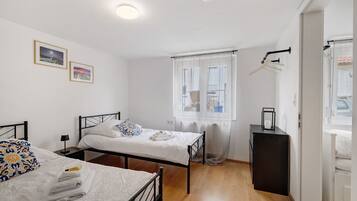 2 chambres, Wi-Fi gratuit, draps fournis