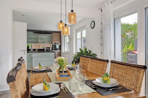 Ferienwohnung 'Schneider' mit Privatterrasse, Gemeinschaftsgarten und Wi-Fi