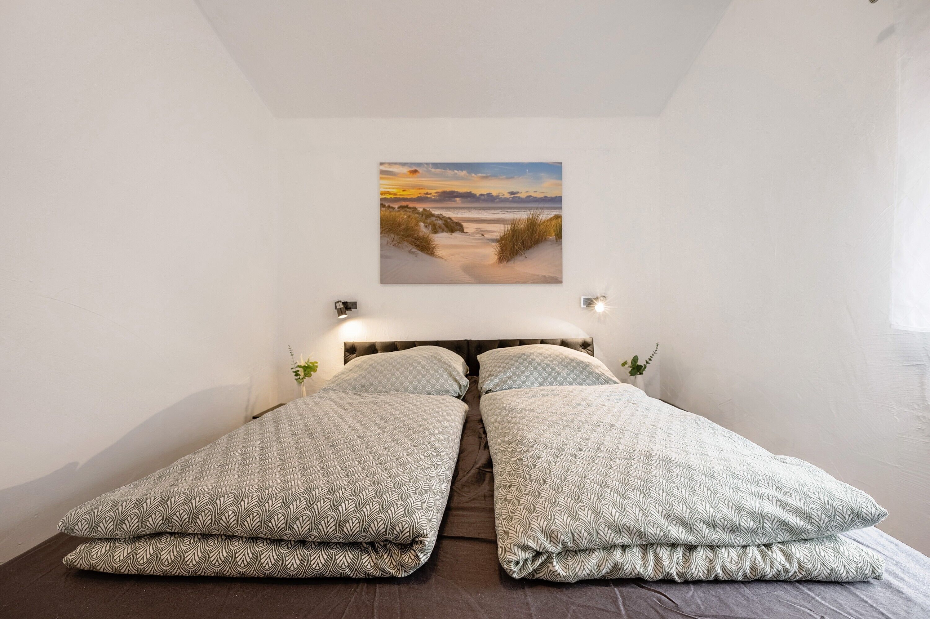 2 室のベッドルーム、WiFi (無料)、ベッドシーツ