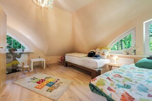 3 habitaciones, tabla de planchar con plancha y wifi gratis 