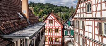 Holiday Home Schmuckstück – Historic Old Town Retreat