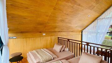Soundproofing, free WiFi