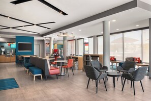 Desayuno para llevar incluido todos los días