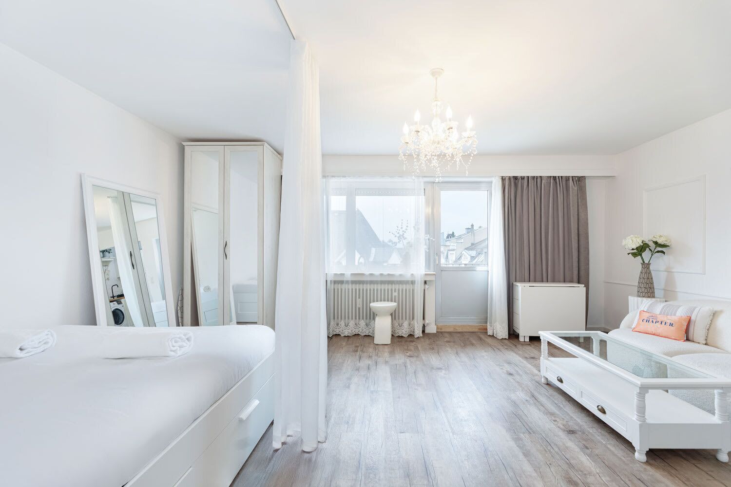 Bügeleisen/Bügelbrett, WLAN, Bettwäsche