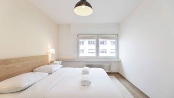 2 quartos, ferros/tábuas de passar roupa, Wi-Fi, roupa de cama