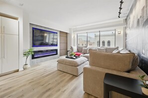 TV, fireplace, stereo, offices