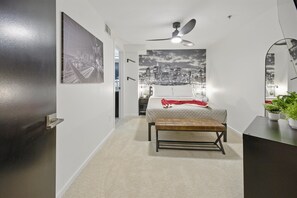 3 chambres, fer et planche à repasser, Wi-Fi, draps fournis