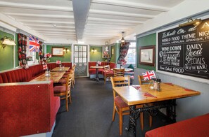 Dining - The Angel Inn – Pub, Dine & Stay Misson (Misson)